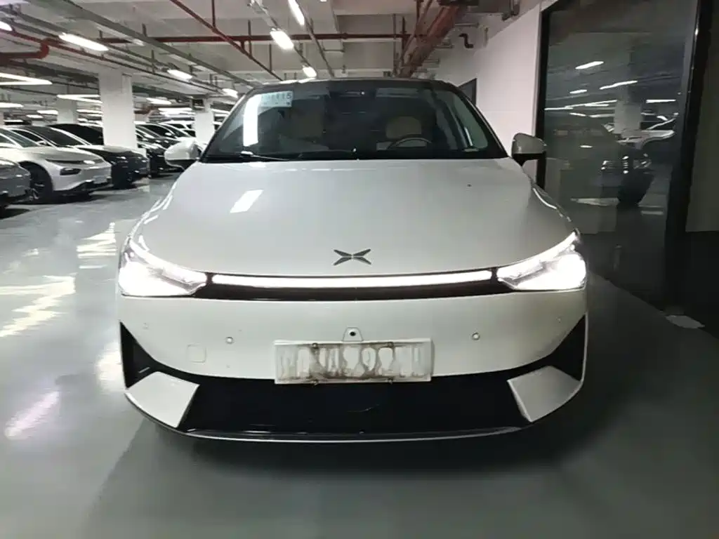 XPeng P5 — миниатюра 3