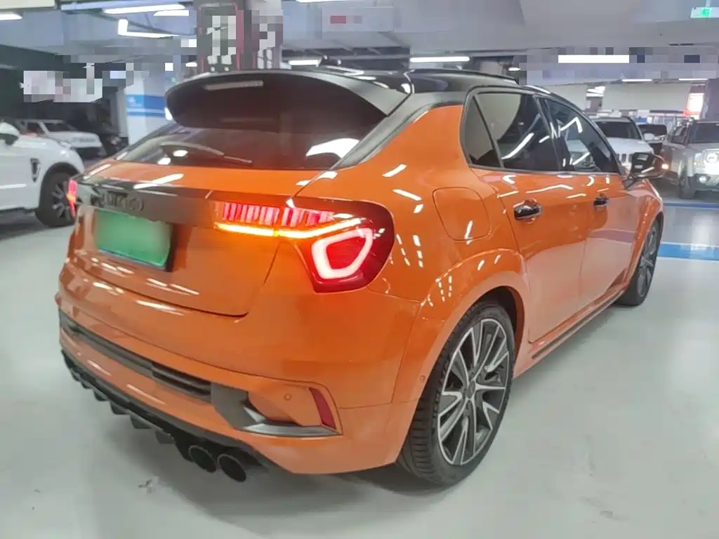 Lynk & Co 02 Hatchback — миниатюра 7