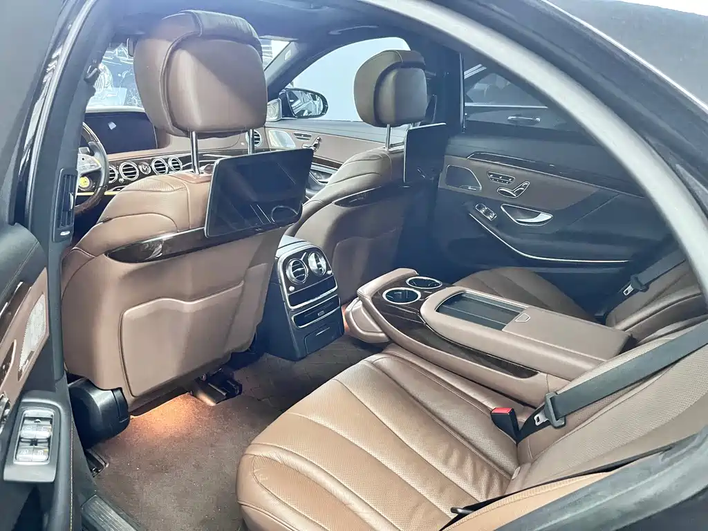 Mercedes-Benz S-Class — миниатюра 10
