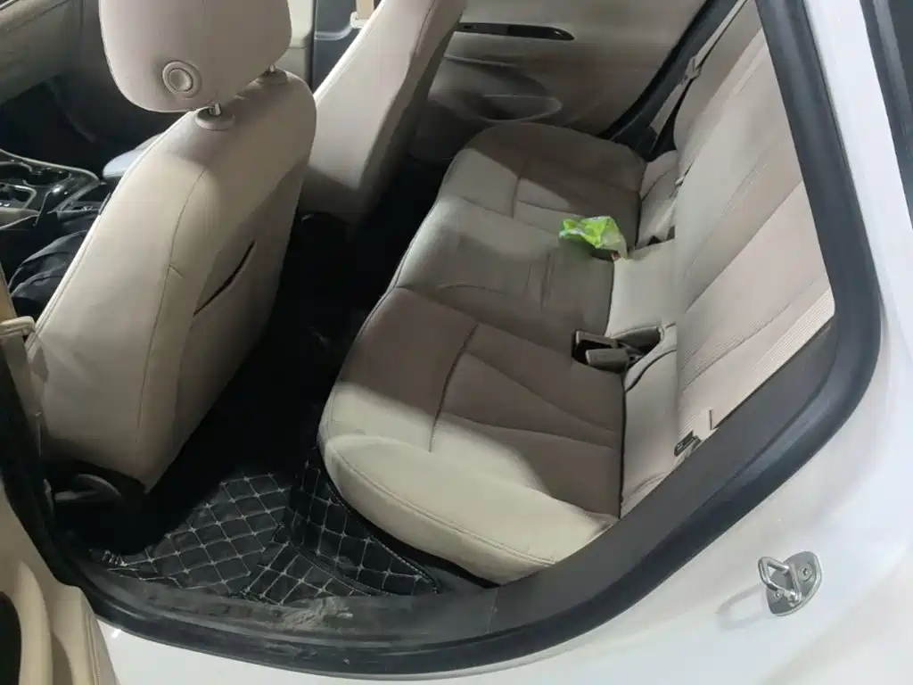 Buick Verano — миниатюра 17