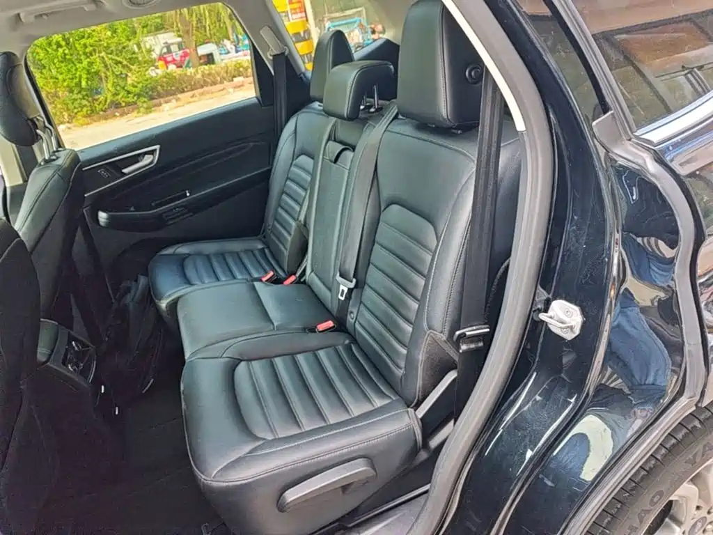 Ford Edge — миниатюра 17