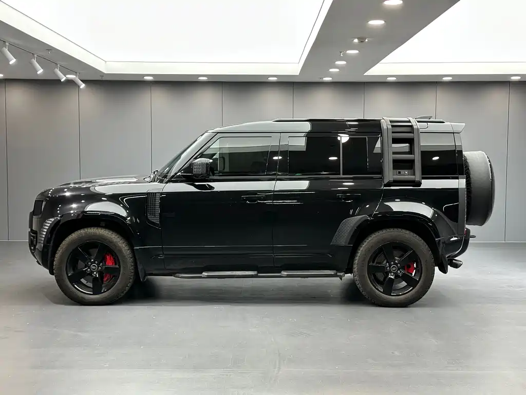 Land Rover Defender — миниатюра 7
