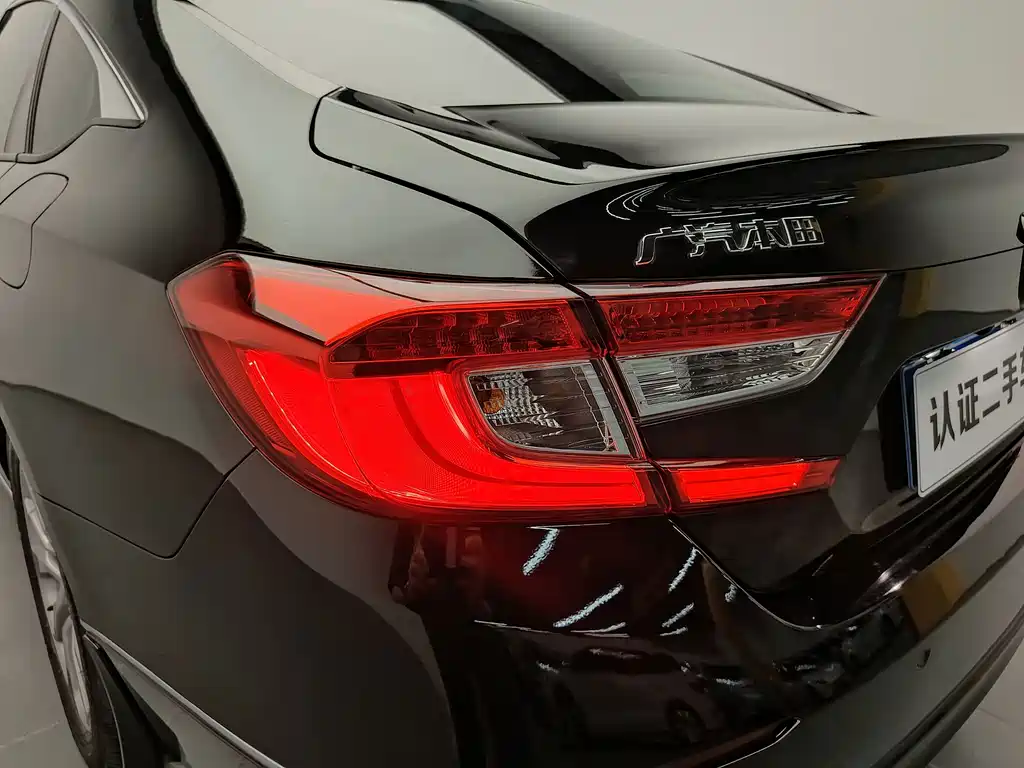Honda Accord — миниатюра 19