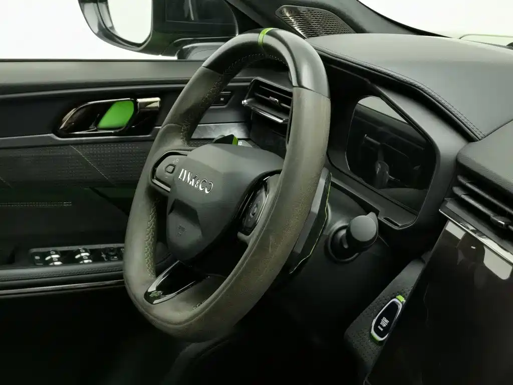 Lynk & Co 05 — миниатюра 22