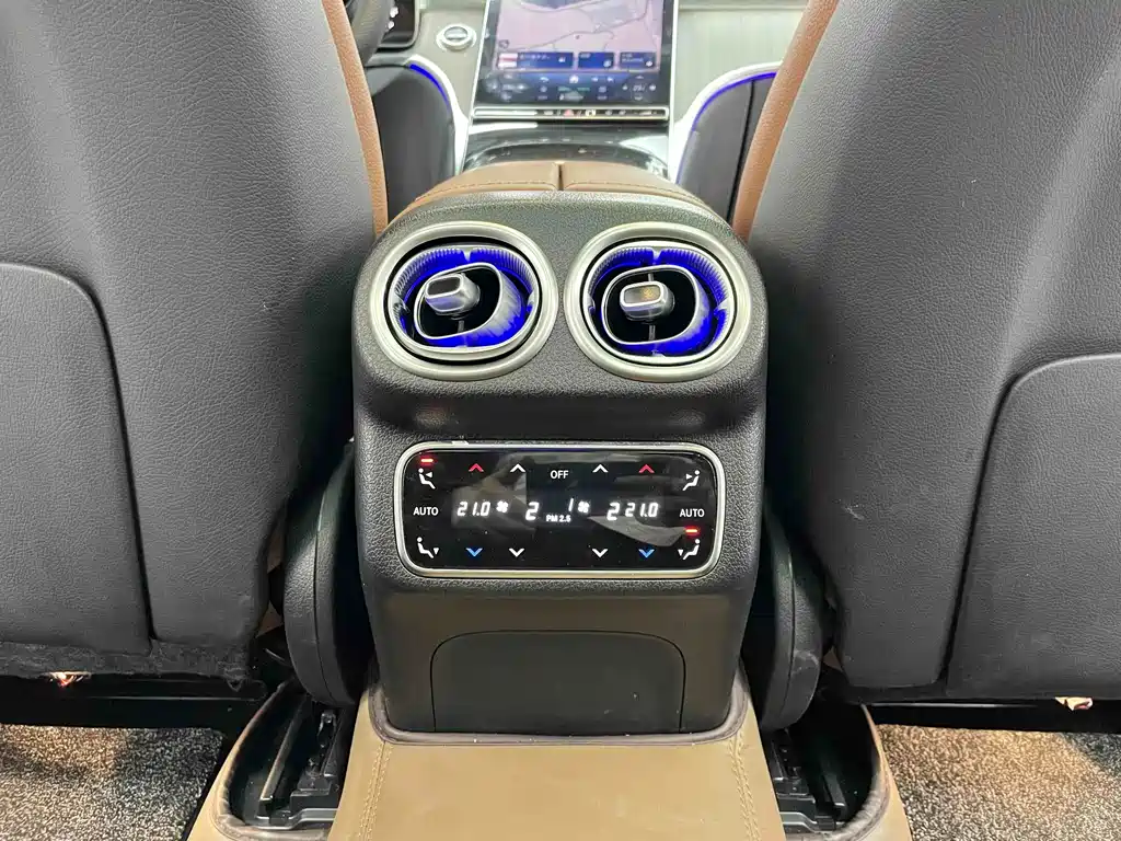Mercedes-Benz GLC — миниатюра 15