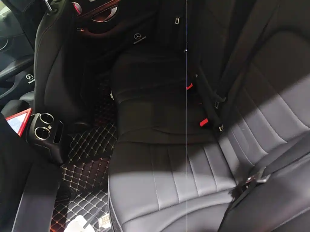 Mercedes-Benz C-Class — миниатюра 17