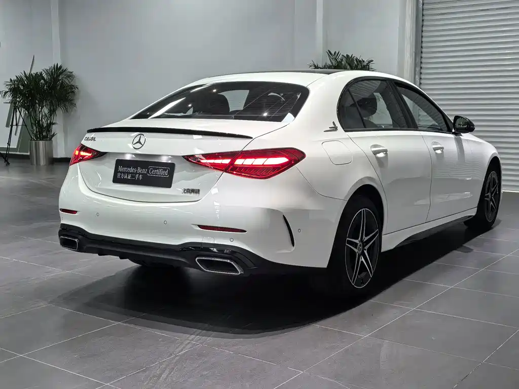 Mercedes-Benz C-Class — миниатюра 20
