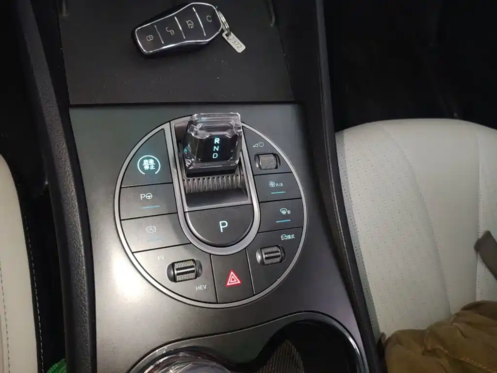 BYD Seal 05 DM-i — миниатюра 14