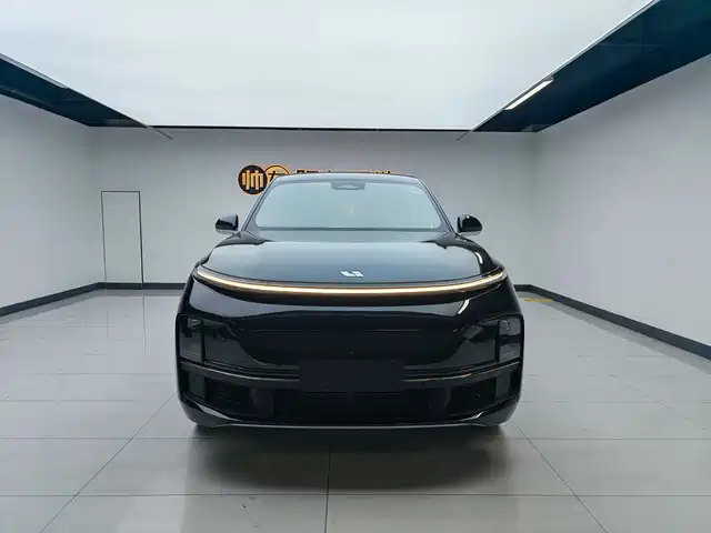 Li Auto L8