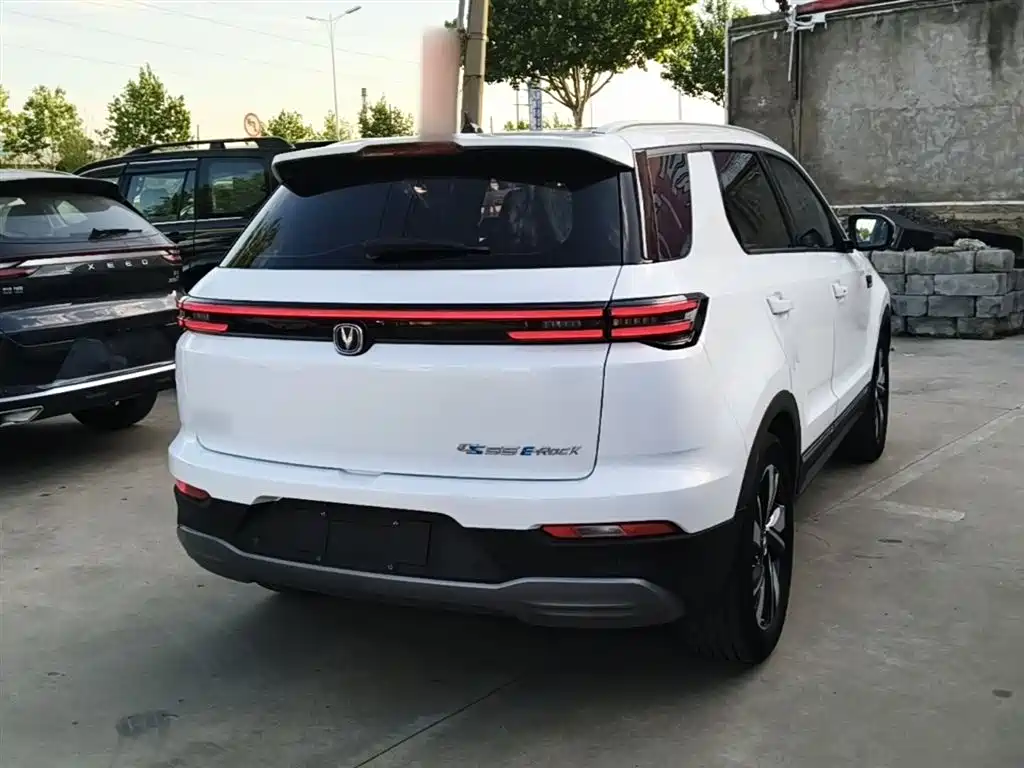 Changan CS55 EV — миниатюра 7