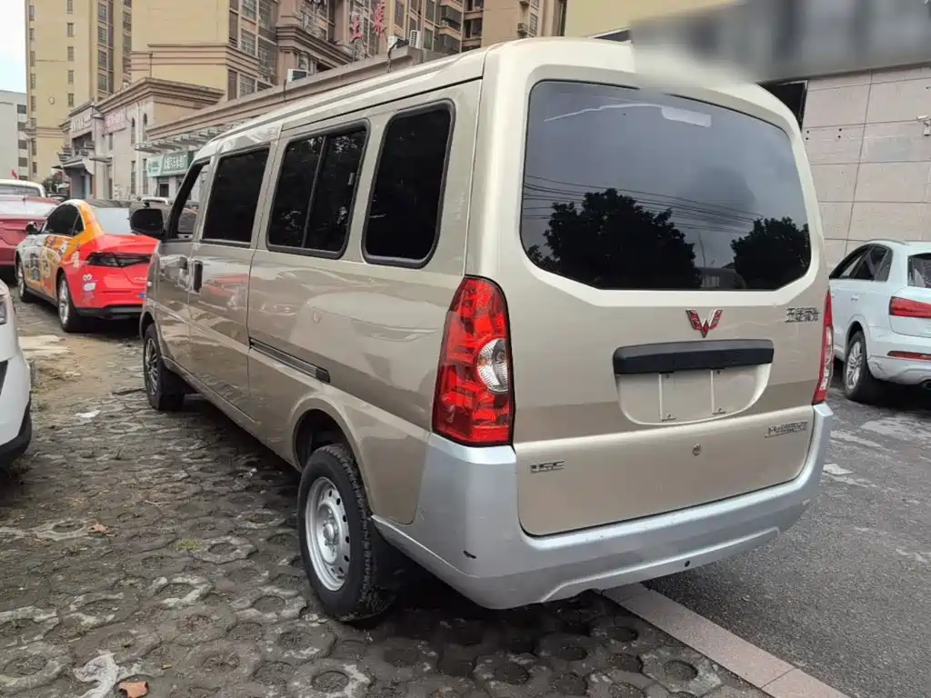 Wuling Rongguang — миниатюра 5