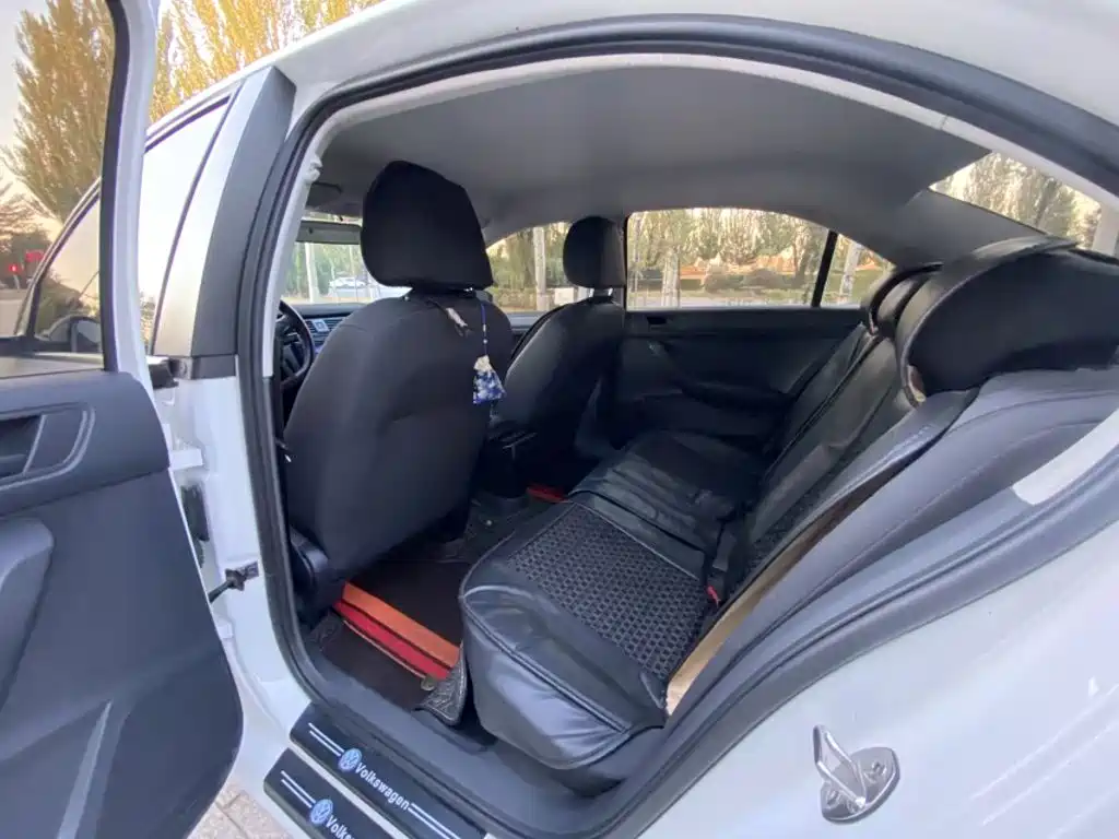 Volkswagen Santana — миниатюра 16