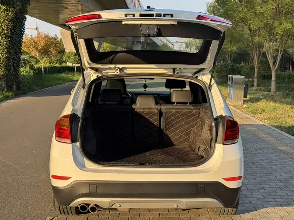BMW X1 — миниатюра 10