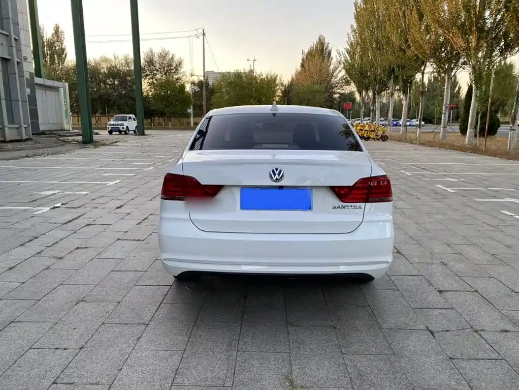 Volkswagen Santana — миниатюра 11