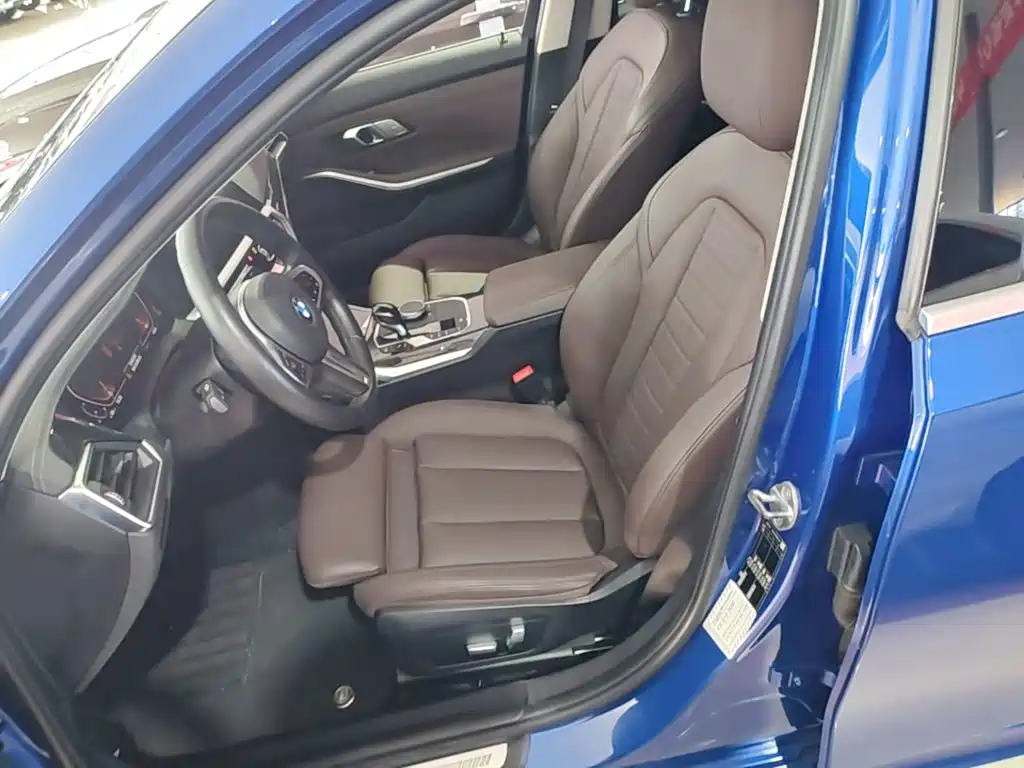 BMW 3 Series — миниатюра 15