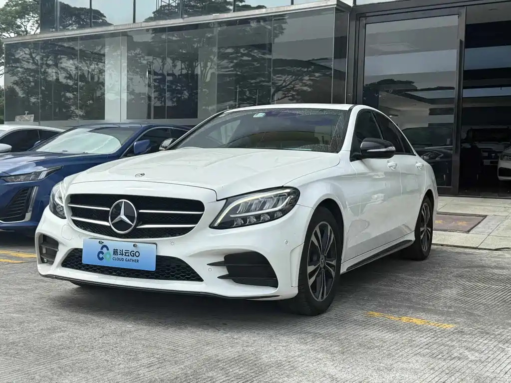 Mercedes-Benz C-Class — миниатюра 3
