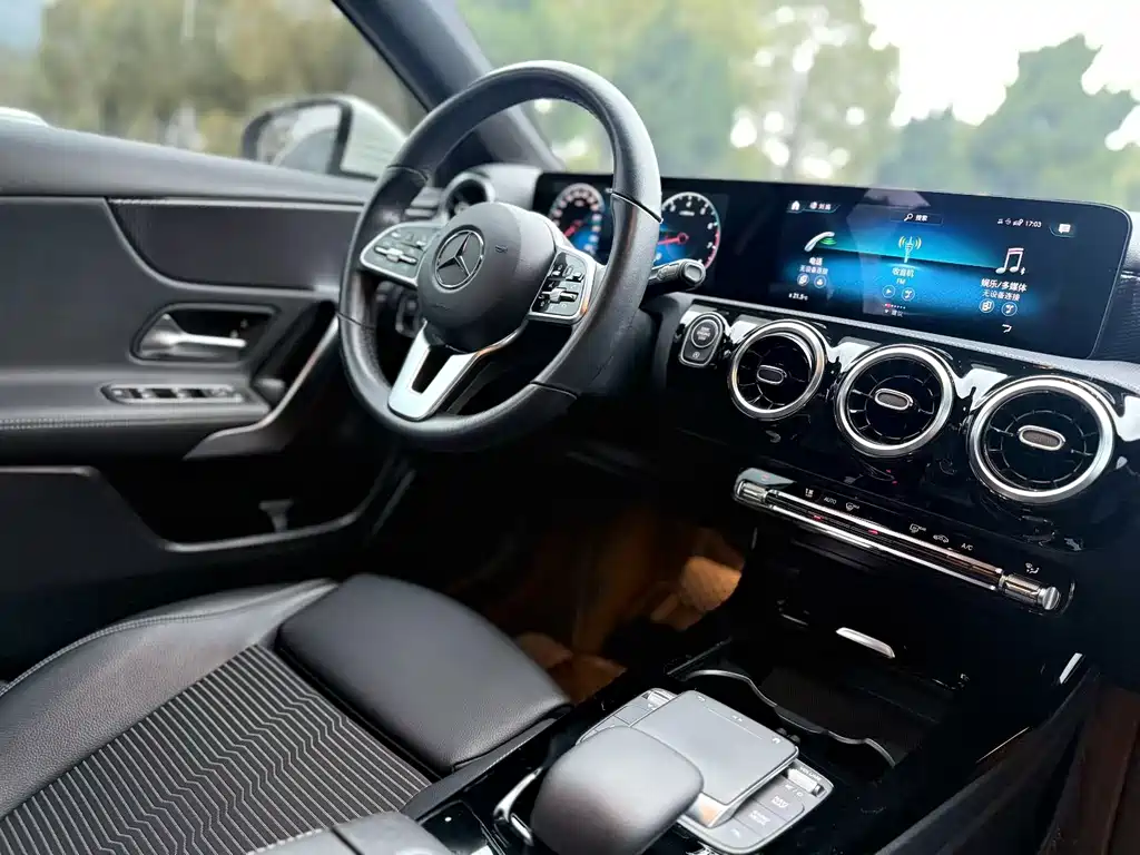 MERCEDES-BENZ A CLASS