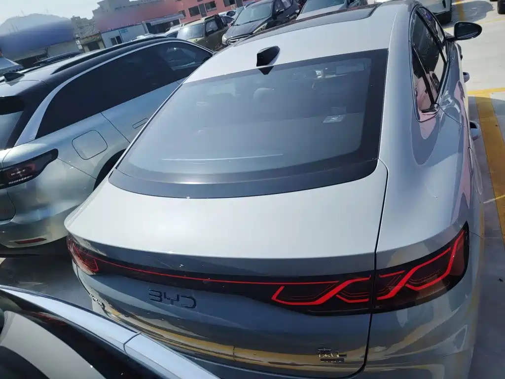 BYD Qin L — миниатюра 6