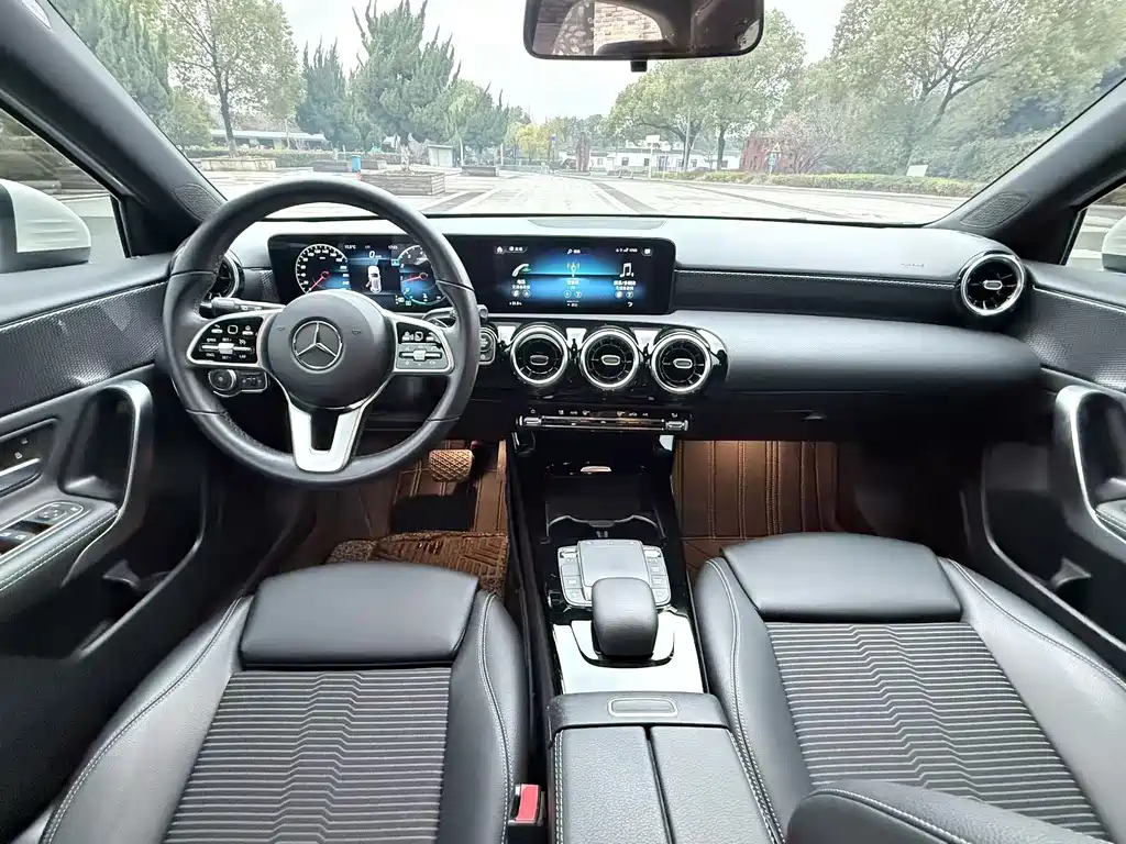 MERCEDES-BENZ A CLASS