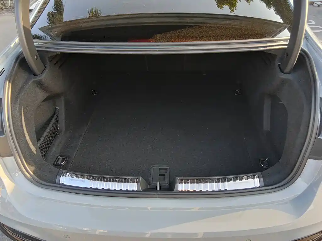 Audi A5L — миниатюра 7