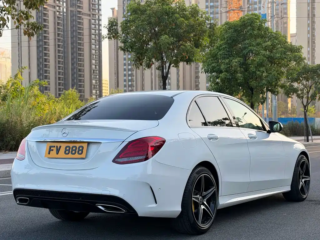 Mercedes-Benz C-Class — миниатюра 7