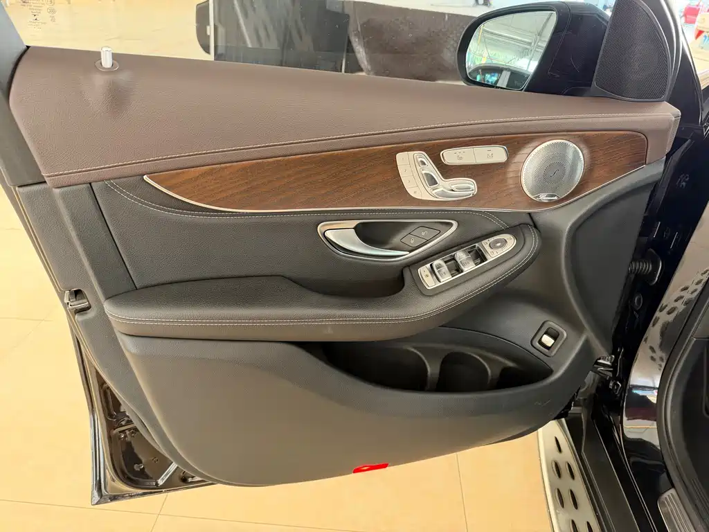 Mercedes-Benz GLC — миниатюра 18