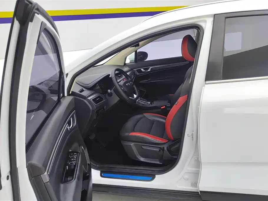 GEELY AUTOMOBILE EMGRAND GS