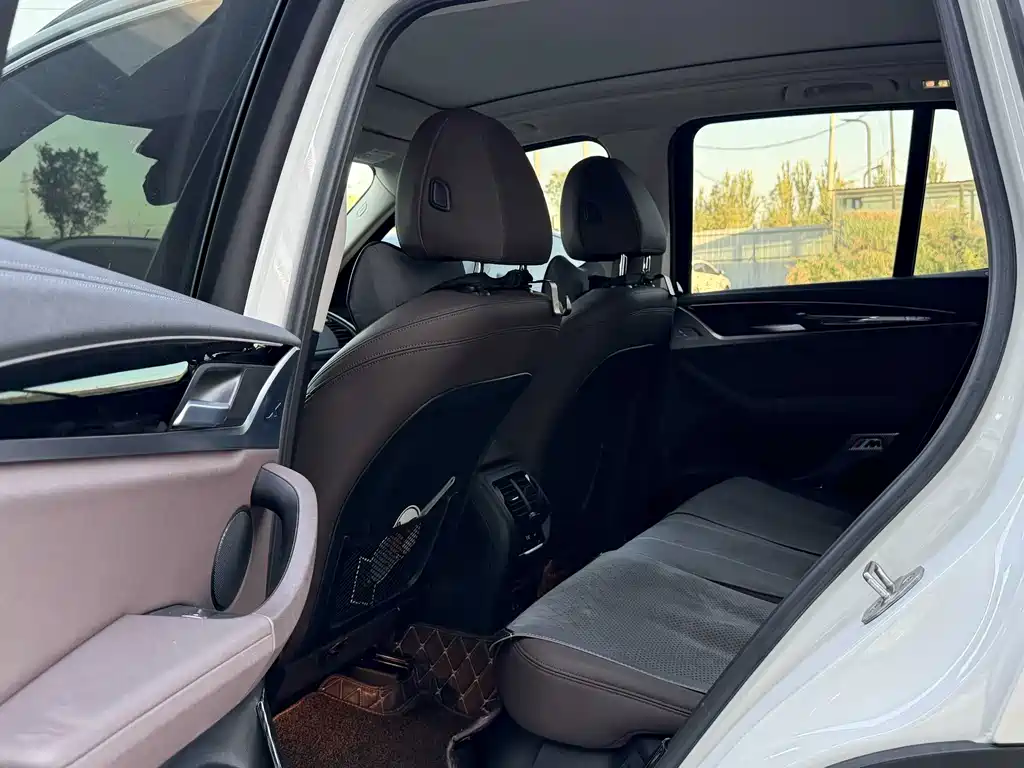 BMW X3 — миниатюра 6