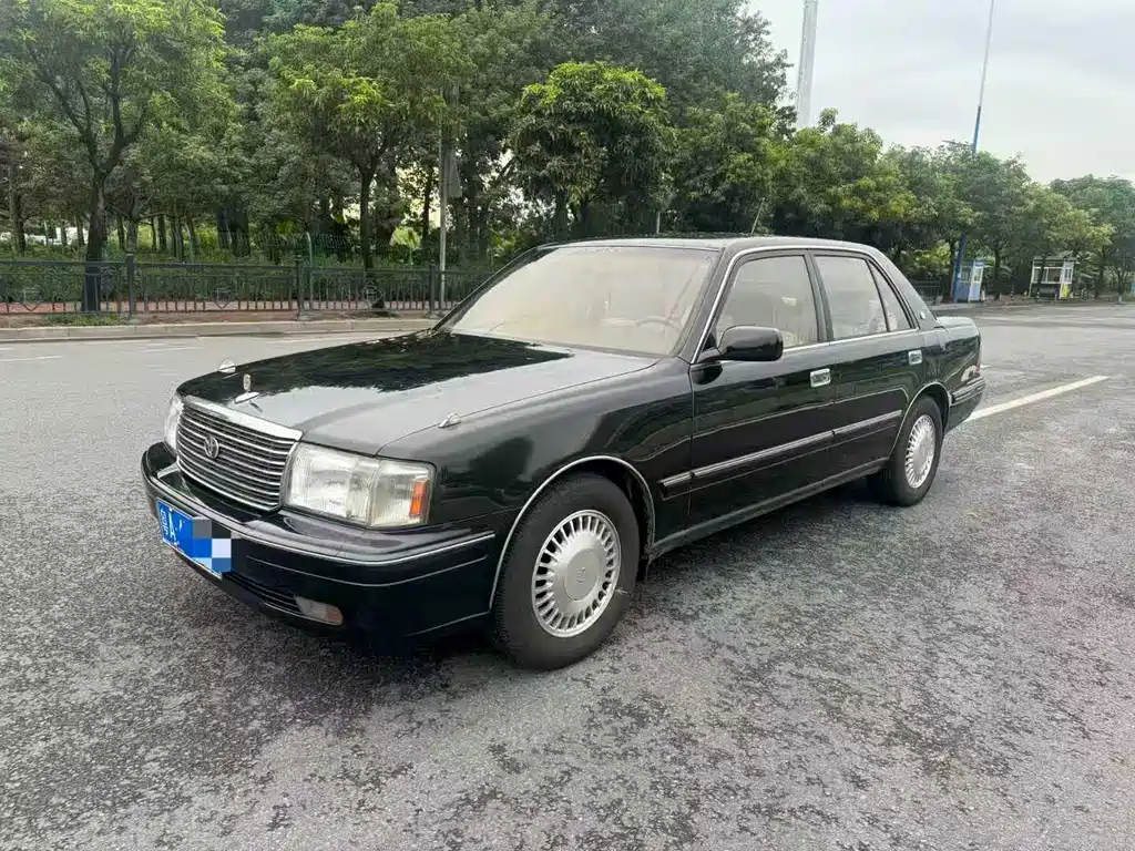 Toyota Crown 1999