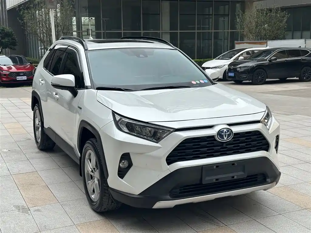 Toyota RAV4 2022 2.5L E-CVT Elite