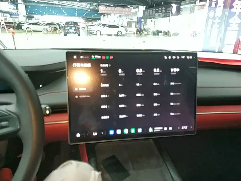 Xiaomi SU7 — миниатюра 13