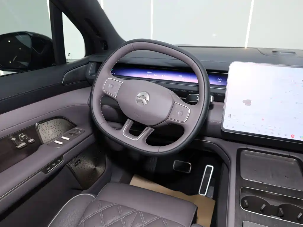 NIO ES8 — миниатюра 13