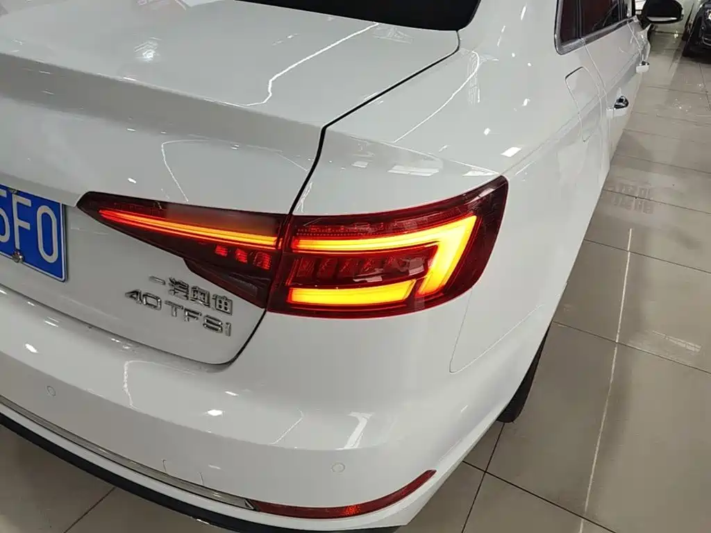Audi A4L — миниатюра 8