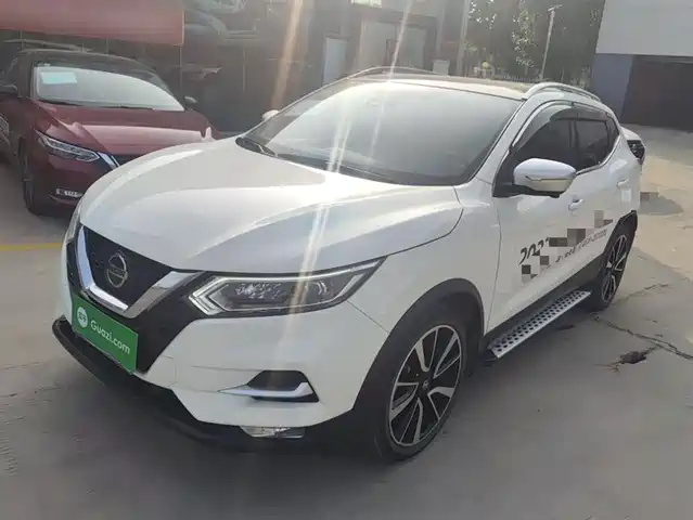 NISSAN QASHQAI 2020