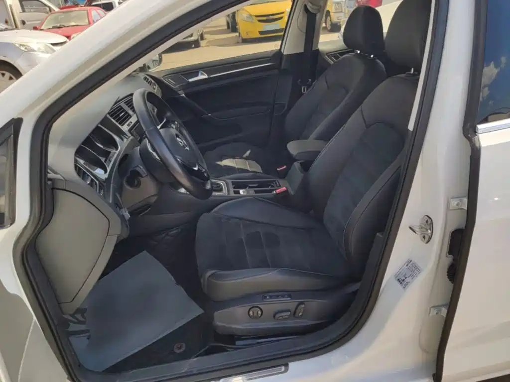 Volkswagen Golf — миниатюра 15