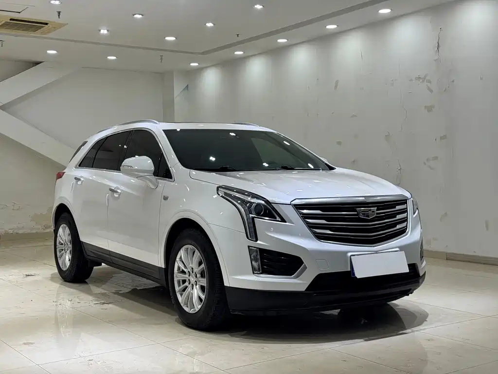 Cadillac XT5 — миниатюра 3
