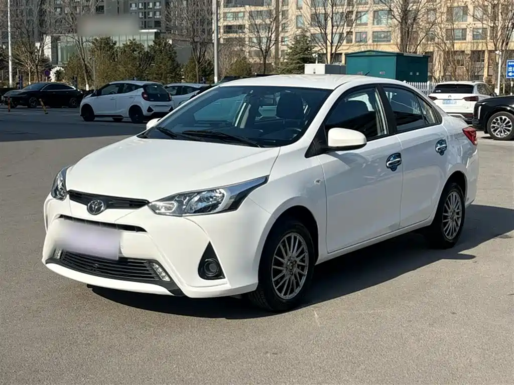 Toyota Yaris L 2019