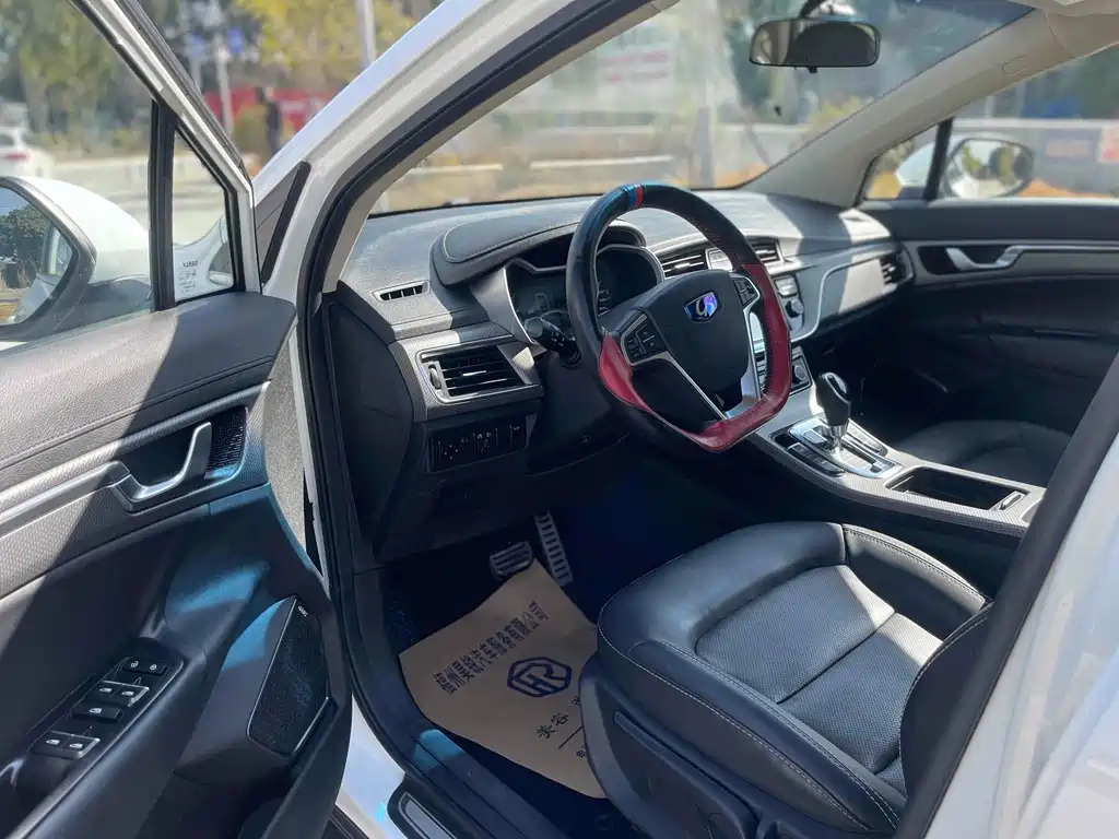 GEELY AUTOMOBILE EMGRAND GS