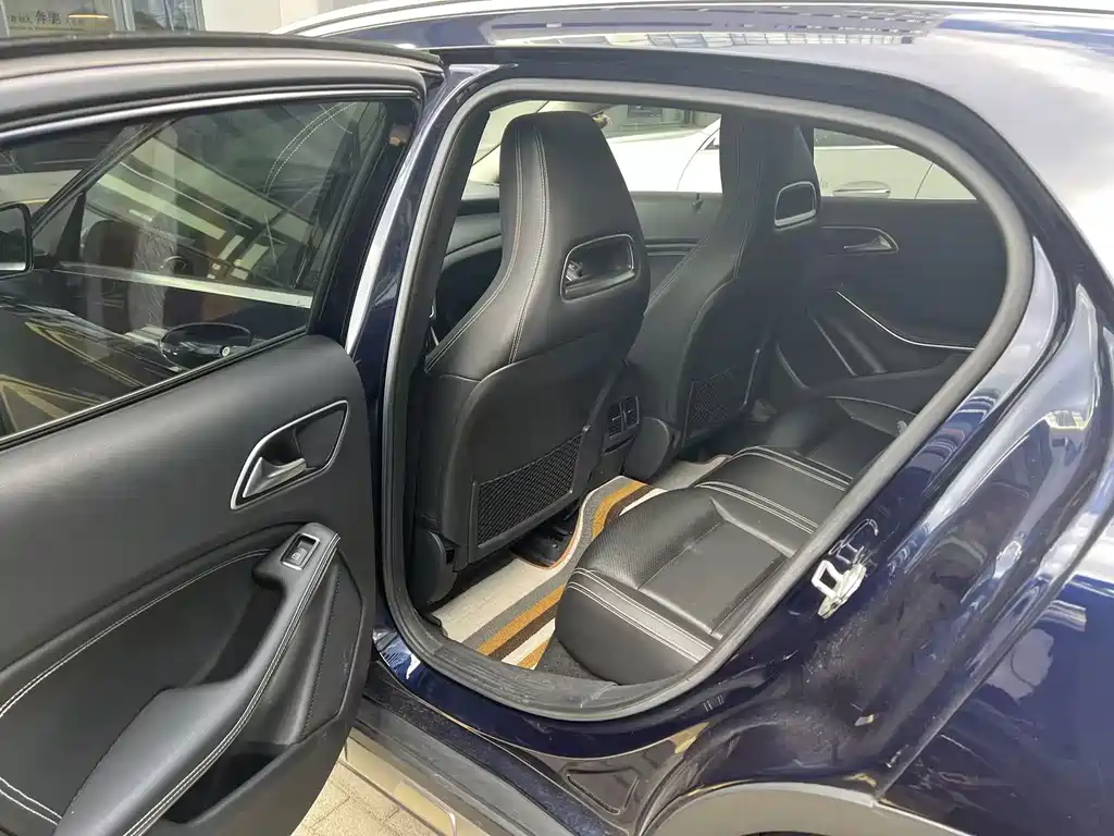 Mercedes-Benz GLA — миниатюра 3