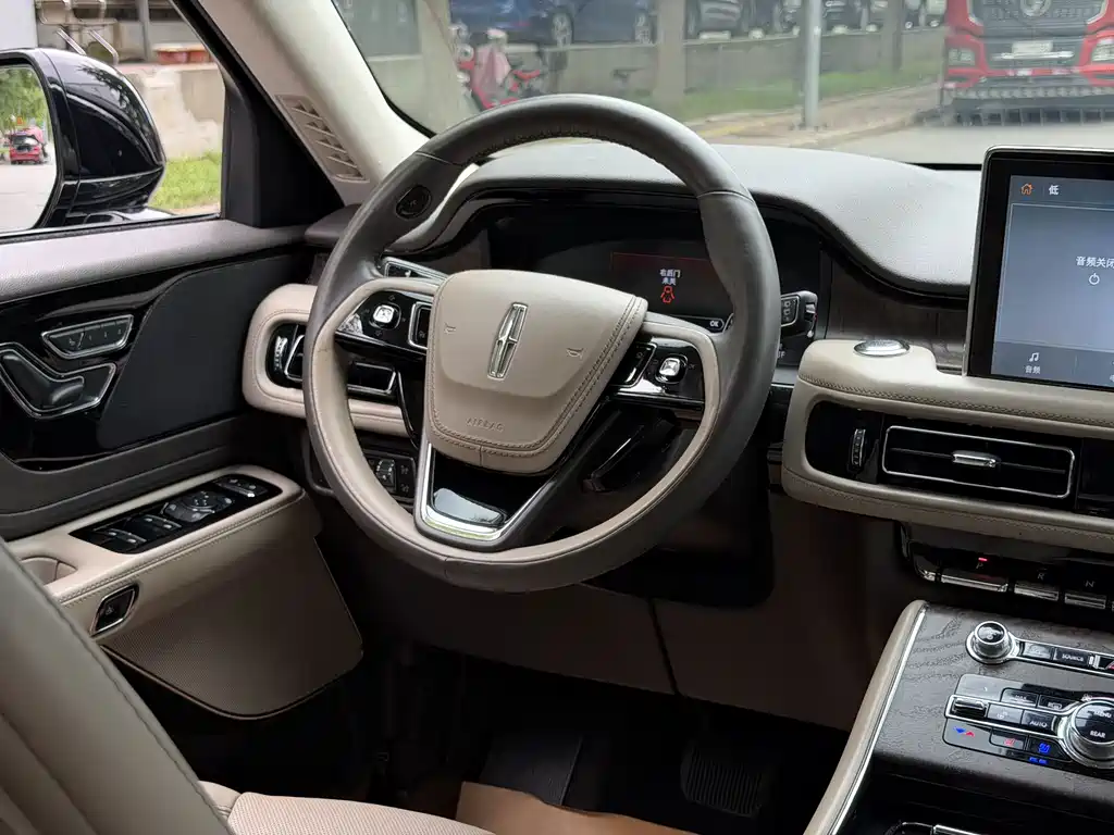 Lincoln Aviator 3.0T V6 4WD Premium Edition, фото 13