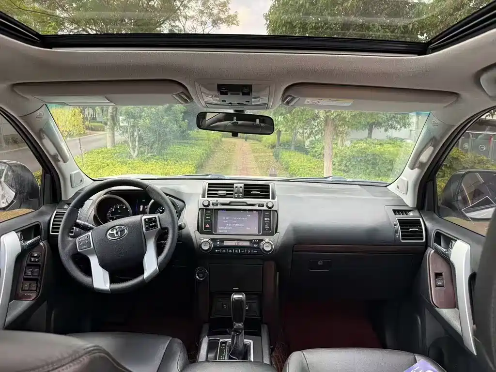 Toyota Prado — миниатюра 5