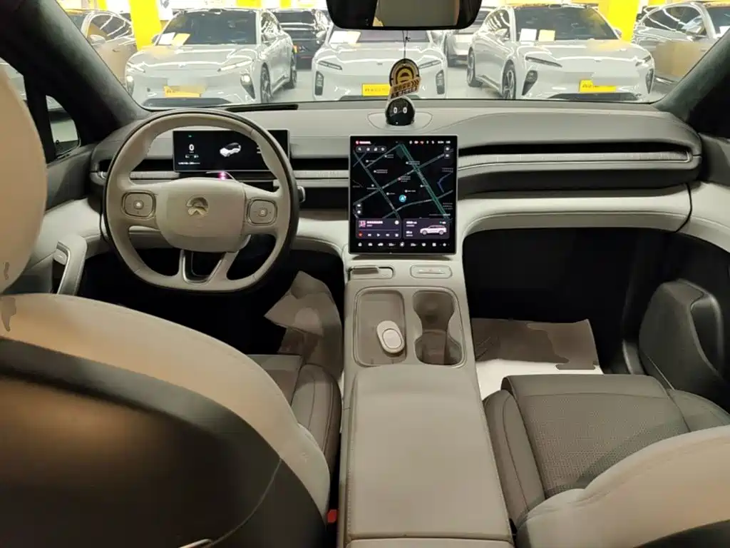 NIO ES6 — миниатюра 10