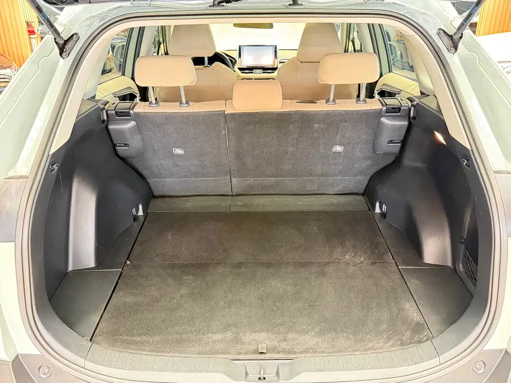 Toyota RAV4 — миниатюра 14