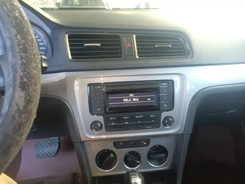 Volkswagen Lavida — миниатюра 18