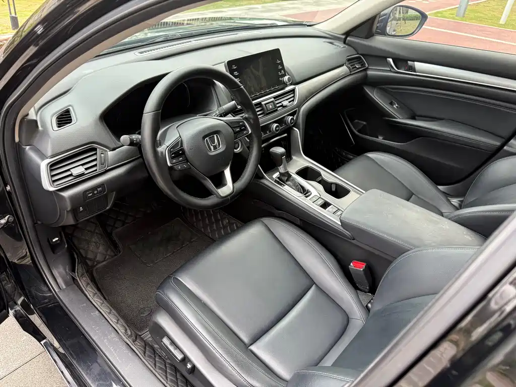 Honda Accord — миниатюра 8