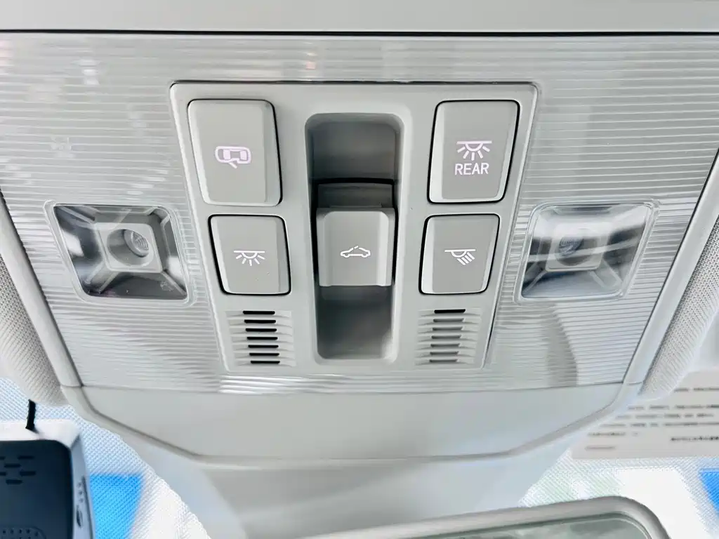 Volkswagen Sagitar — миниатюра 14