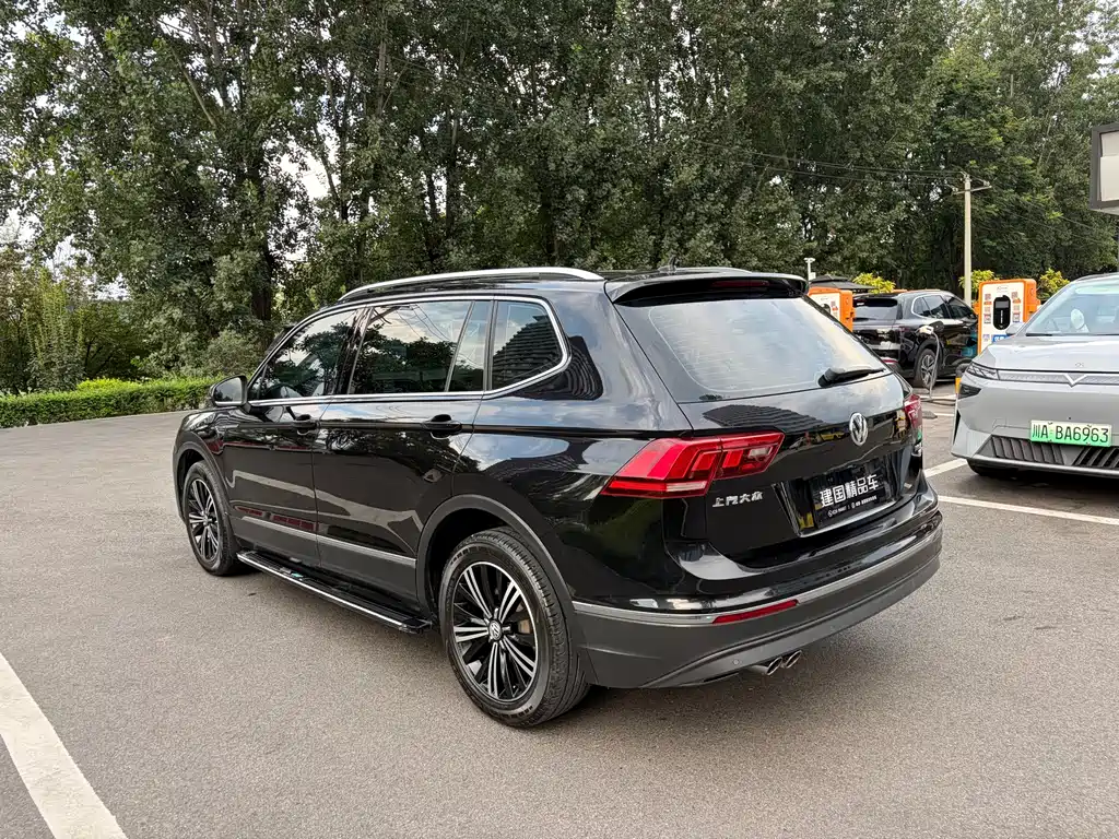 Volkswagen Tiguan L — миниатюра 11