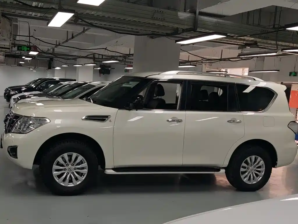 Nissan Patrol — миниатюра 3