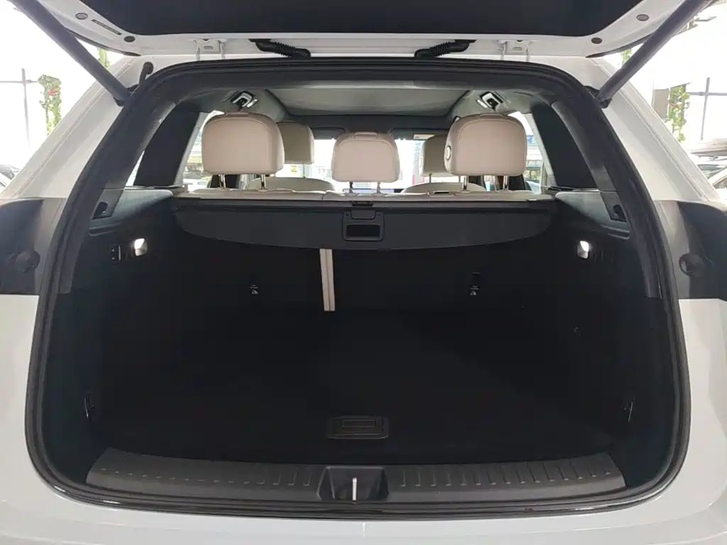 Li Auto Li L6 — миниатюра 19