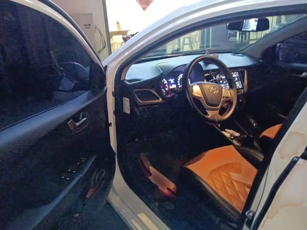 Hyundai Verna — миниатюра 12